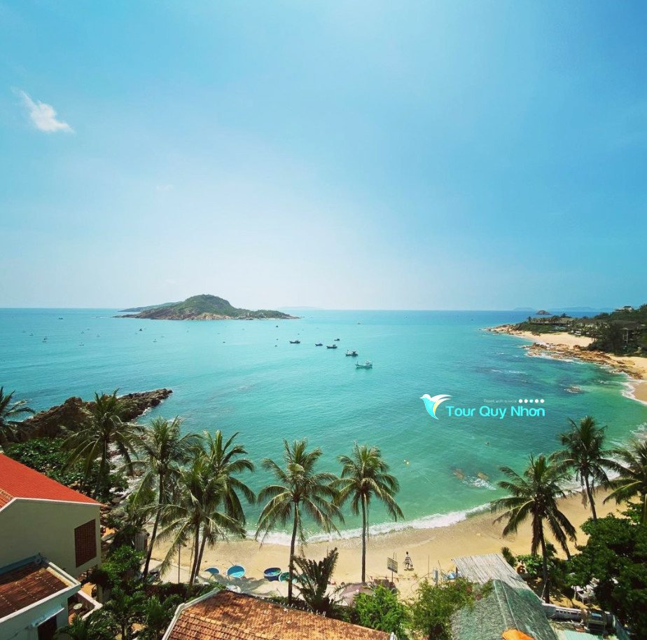 Bãi Xép nhìn từ nhà của ngư dân